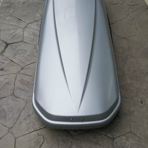 툴레 모션600(은색유광) 중고루프박스(폭이 좁은 스타일)