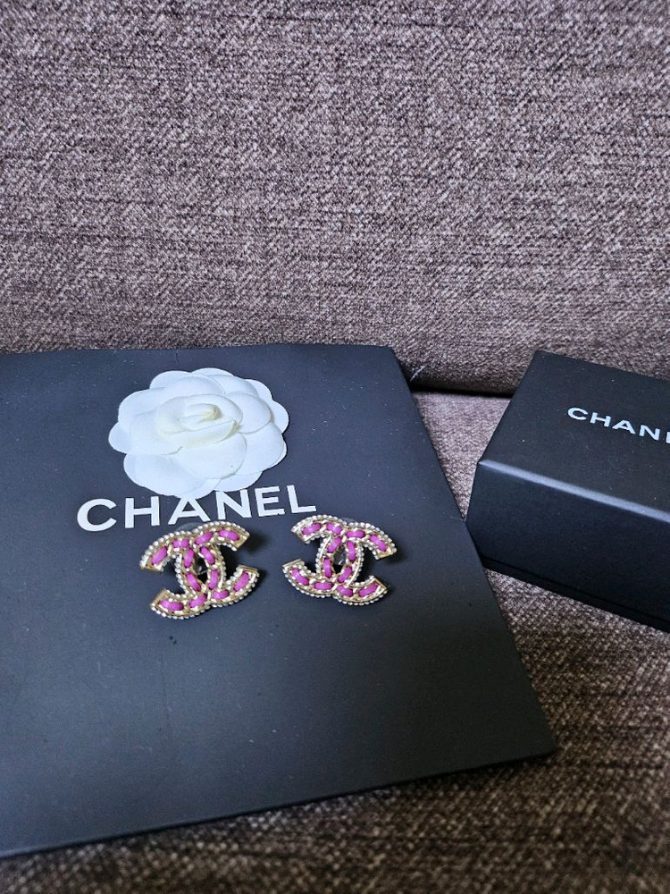 샤넬 CC로고 귀걸이 이미지