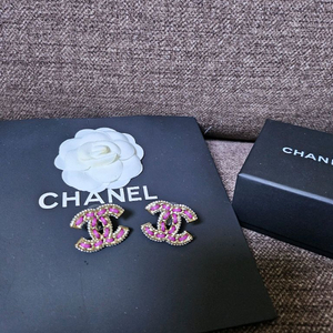 샤넬 CC로고 귀걸이 이미지