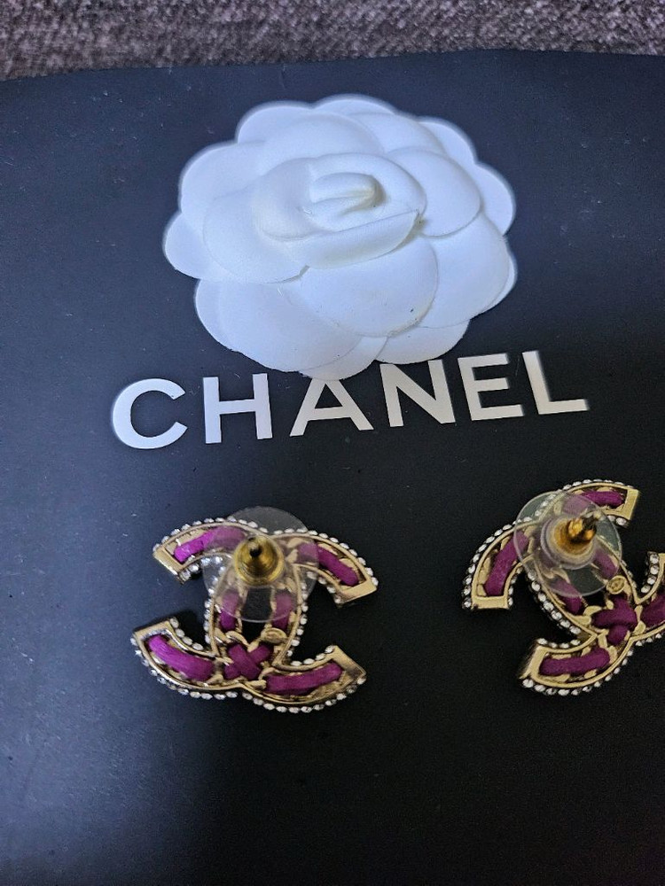 샤넬 CC로고 귀걸이 이미지