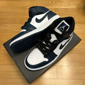 나이키 조던 1 미드 다크틸 275 사이즈 새제품 팝니다. Nike 스니커즈 운동화 신발 554724-411 이미지