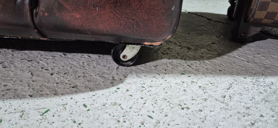 영국 체스터필드 최고급 전체 천연가죽 3+1+1인소파 이미지