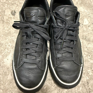 나이키 x 꼼데가르송 블레이저 로우 블랙 270 이미지