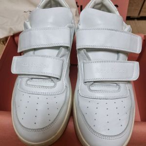 아크네스튜디오 벨크로 메탈로고 스니커즈 42