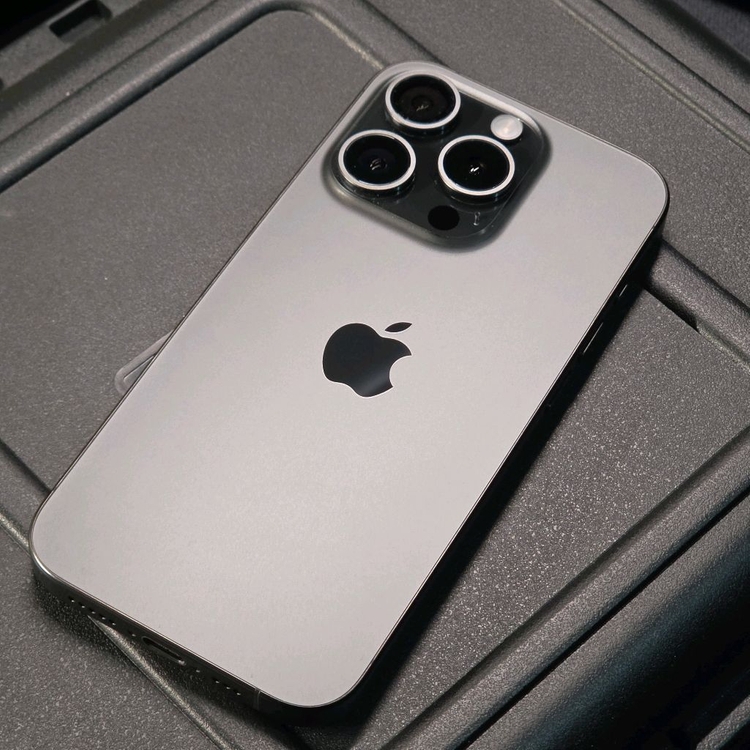 아이폰 15 프로 512GB 리퍼폰 이미지