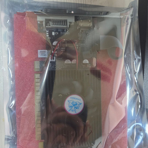 지포스 GT710 2GB 그래픽카드 이미지