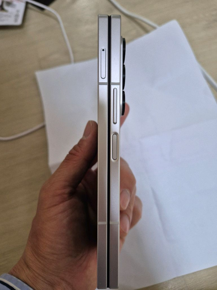 Z폴드6 자급제 512GB 팝니다.창원.김해--4