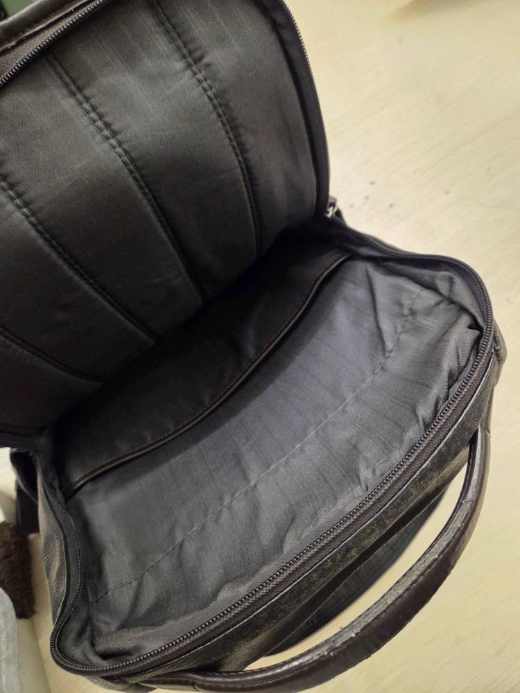 투미 가죽 블랙 백팩--4