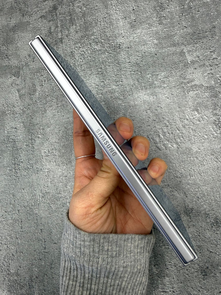 갤럭시 Z폴드7 실버 256기가 (25년12월개통) 이미지