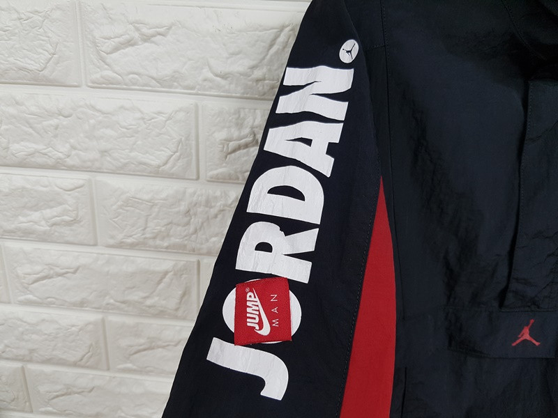 나이키 조던 바람막이 점퍼 키즈 7-8세 (116-120cm)--1