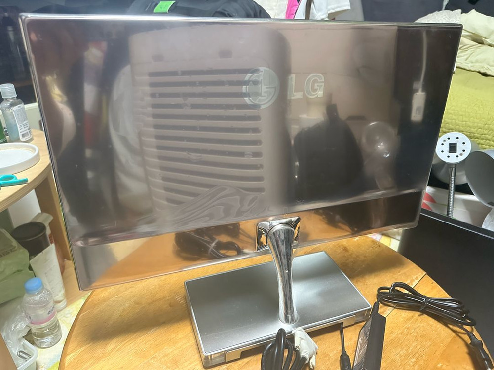 LG Flatron E2290V-SN 22인치 LCD 모니터 이미지