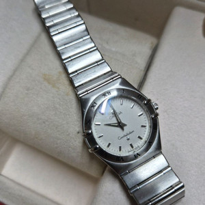 오메가 컨스틸레이션 여성 이미지