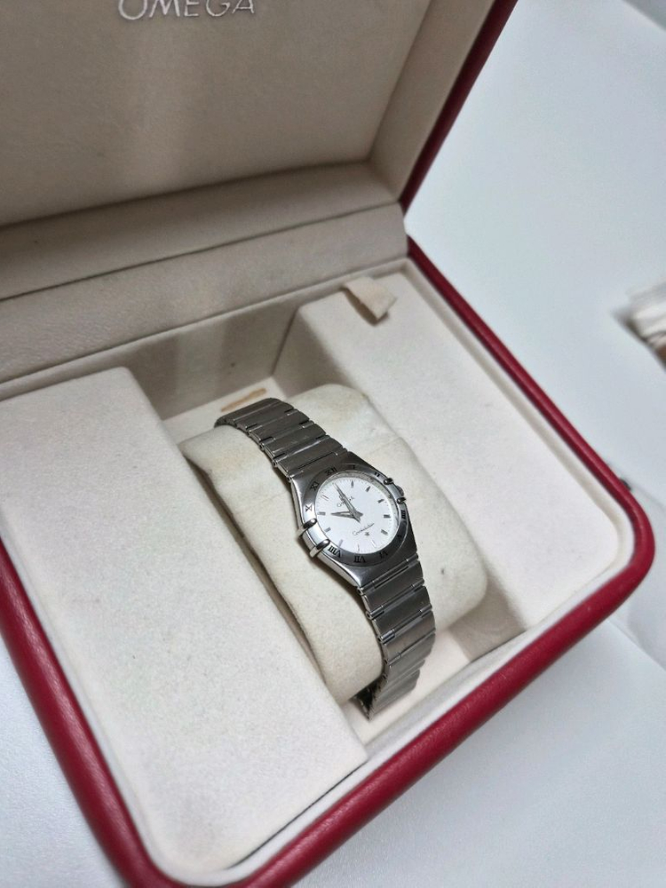 오메가 컨스틸레이션 여성 이미지