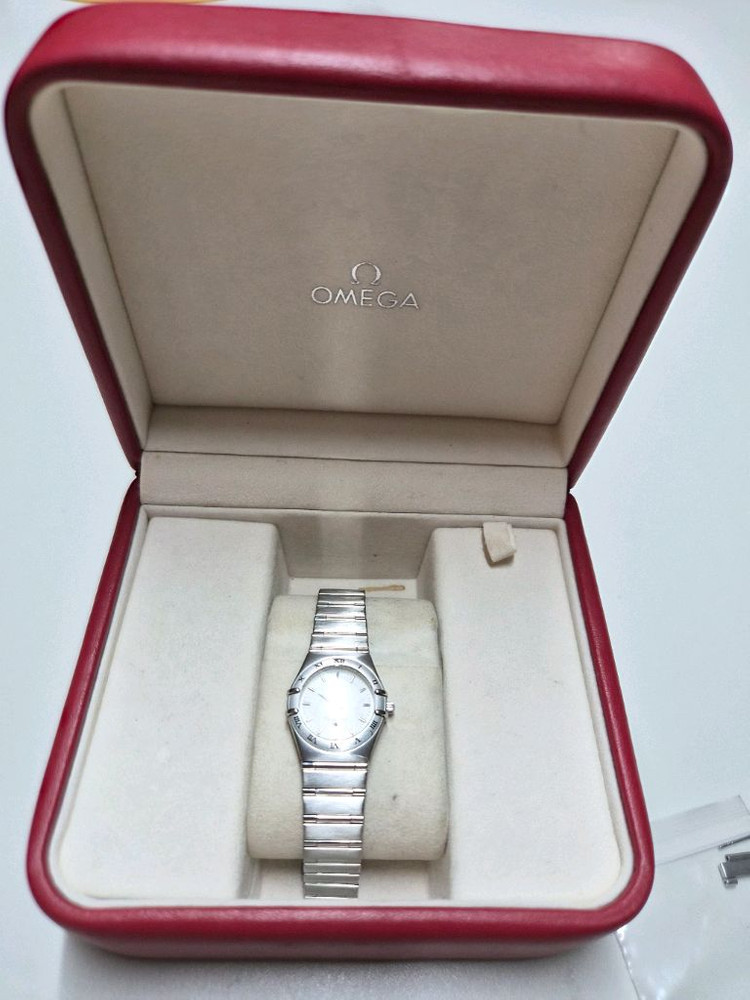 오메가 컨스틸레이션 여성 이미지