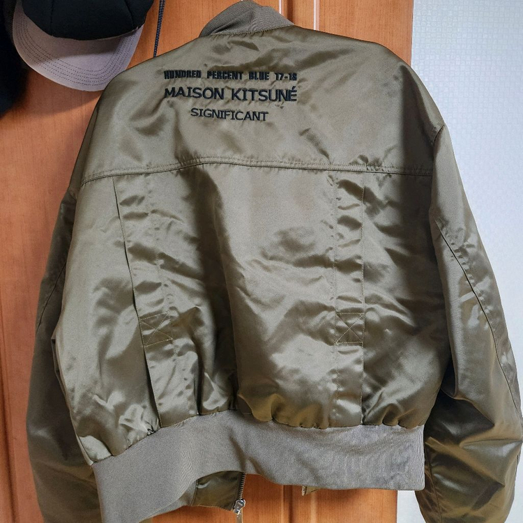 아더에러 메종키츠네 봄버 자켓 L ma-1 마원 항공점퍼 이미지