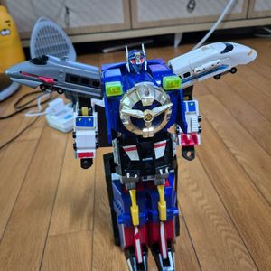 마이트가인 장난감 피규어 열차