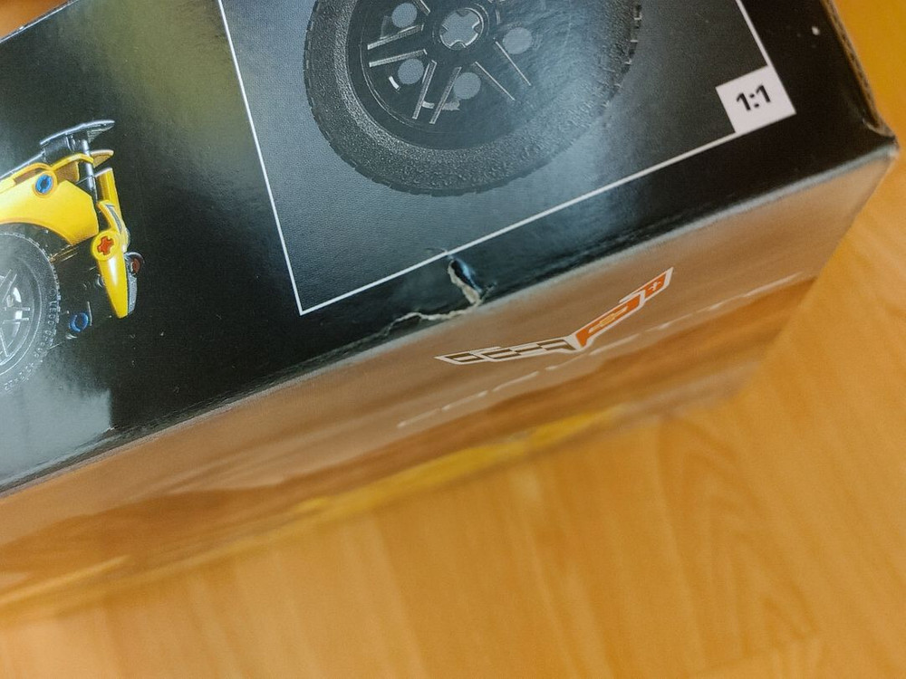 (미개봉)(정품) 레고 42205 쉐보레 콜벳 팝니다.--4