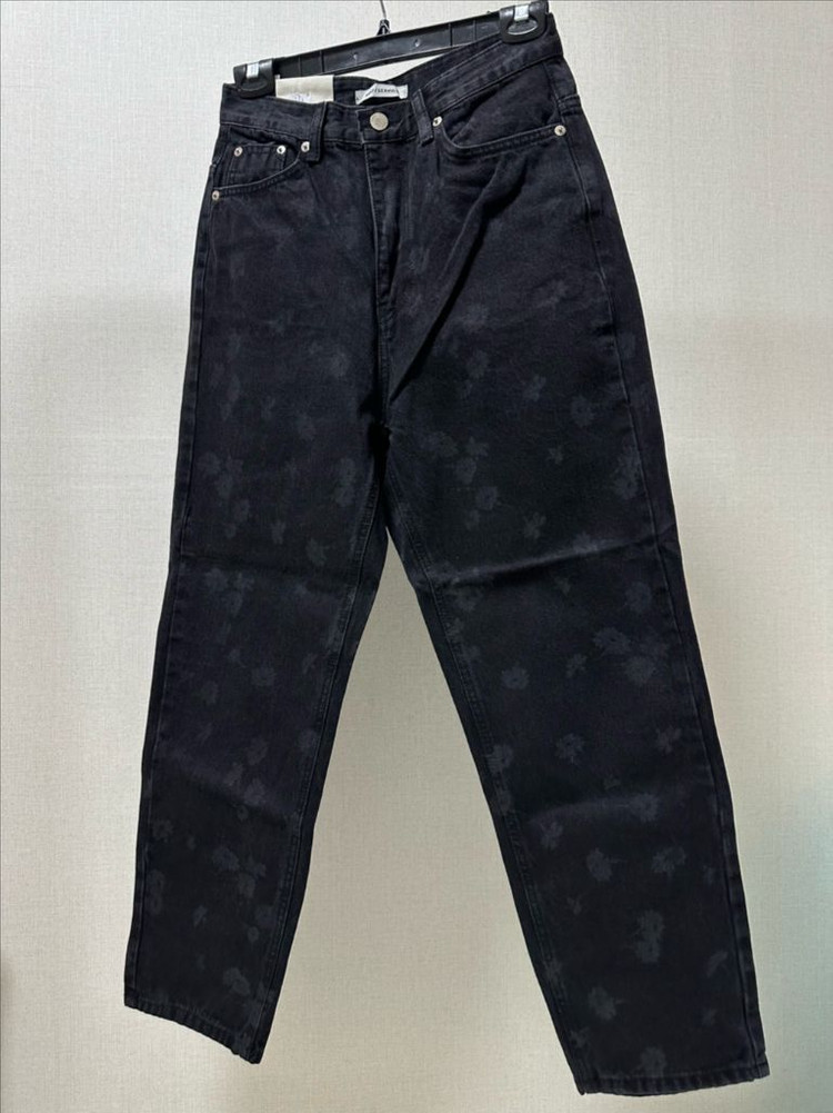 (새상품) SELF/SERVICE 블랙 플라워 데님--1