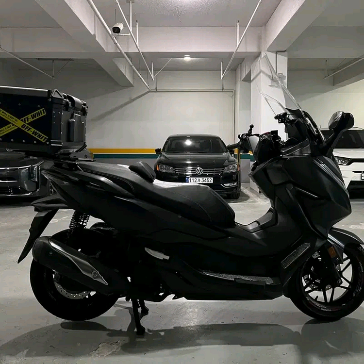 2018년식 포르자 300 판매합니다--4