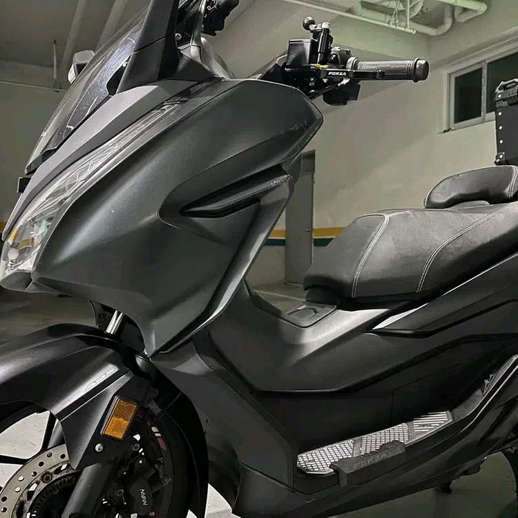 2018년식 포르자 300 판매합니다--6