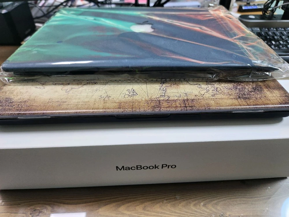 맥북 14인치 M4 Pro (14c, 20g) 24g, 1tb 이미지