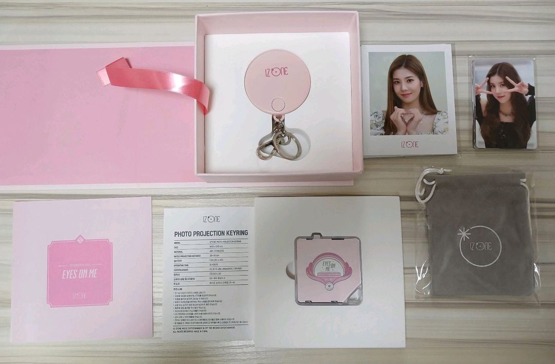 아이즈원 첫번째콘서트(in서울) 아이즈온미콘서트 키트앨범 팝니다 이미지