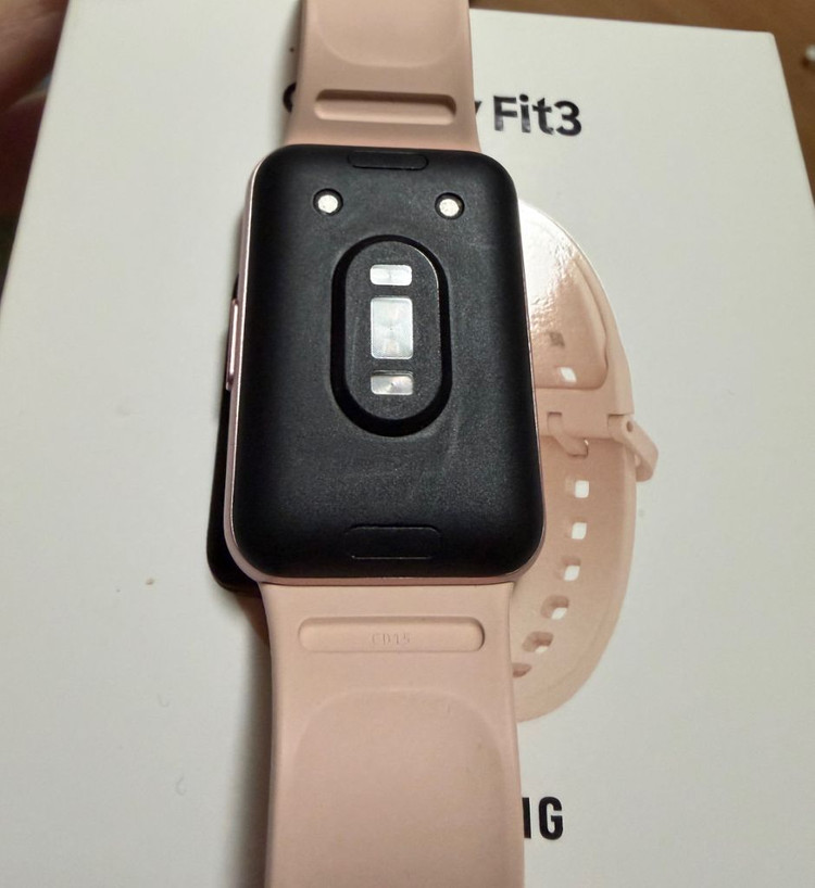 갤럭시핏3 핑크골드 이미지