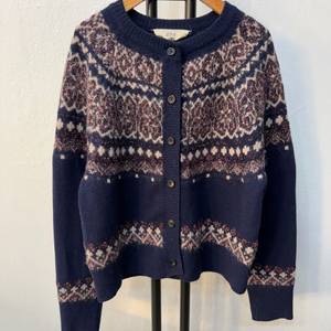 정품) 아떼 바네사브루노 21ss 노르딕 패턴 네이비 가디건 S