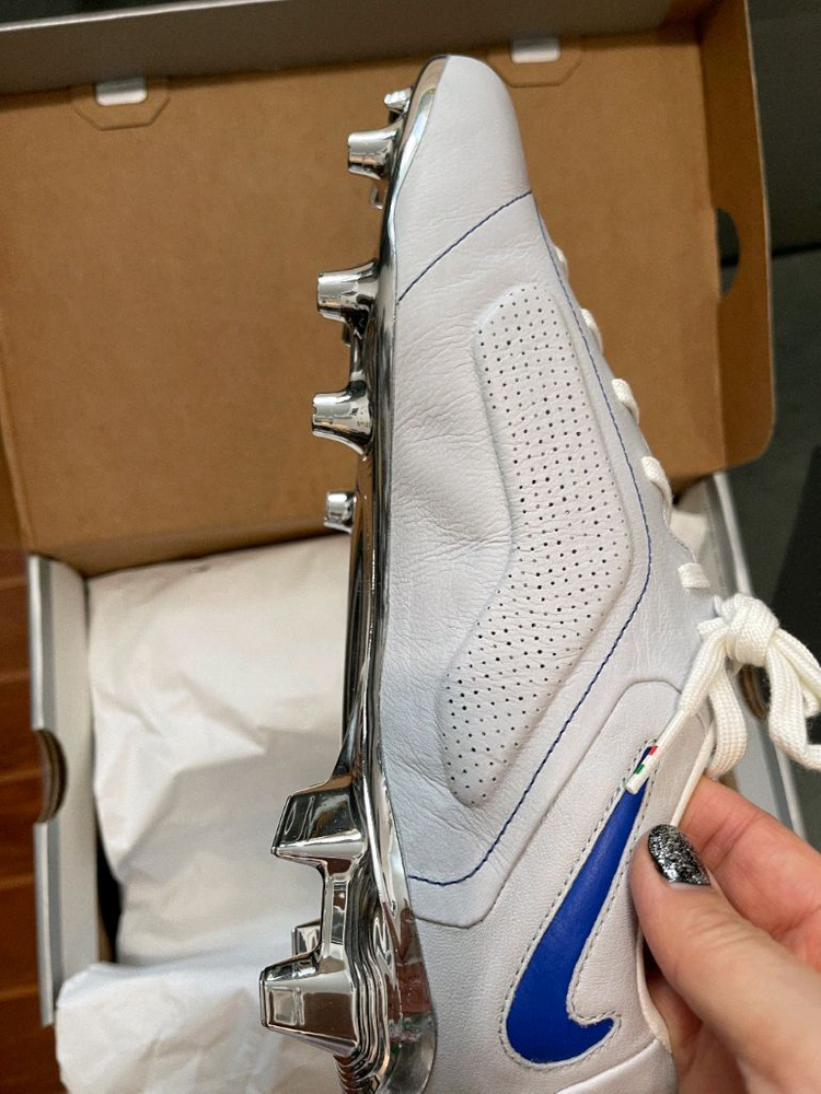 나이키 티엠포 레전드9 엘리트 MI AG 천연잔디 축구화 270--1