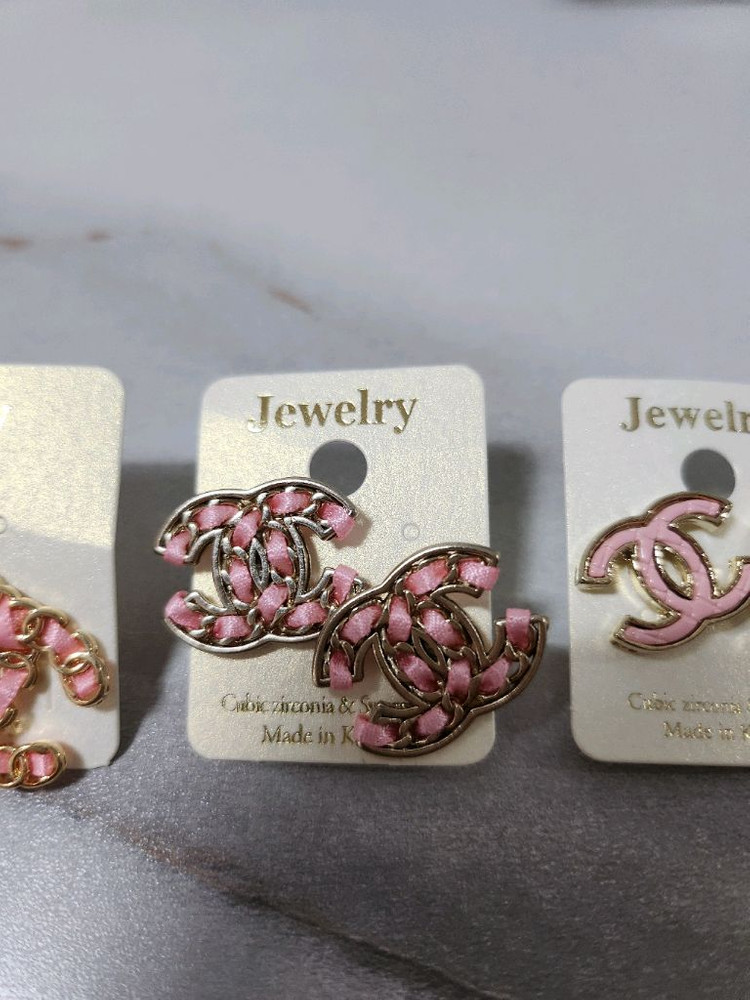 샤뉄 핑크 귀걸이--3