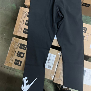 나이키 여성 레깅스 3가지사이즈 두가지컬러 새상품