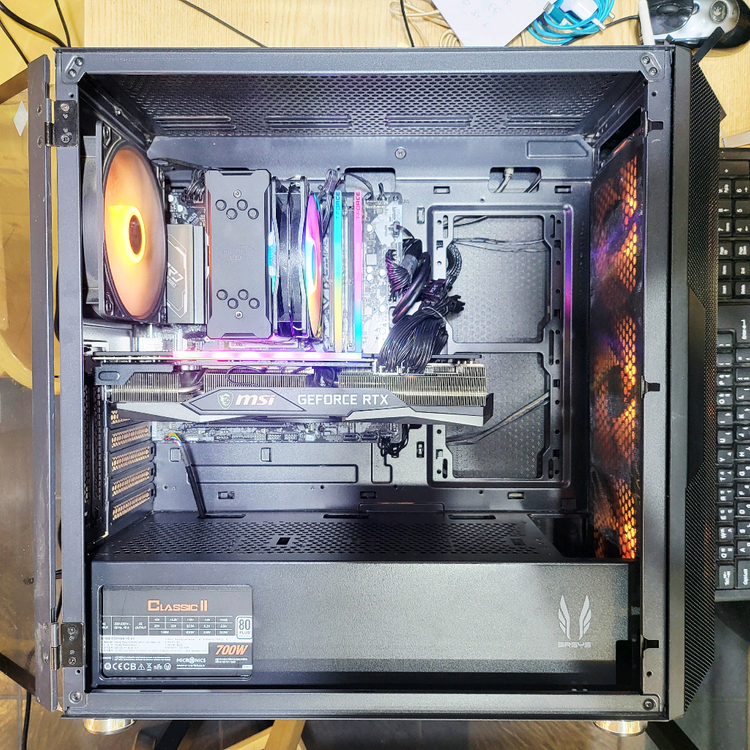 고사양 게이밍 컴퓨터본체(인텔 i5 12400F/RTX3070상급/16G램/m.2 512G)--2