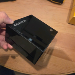 미니피씨 PC 기가바이트 브릭스 프로 Brix Pro GB-BX i5-5575