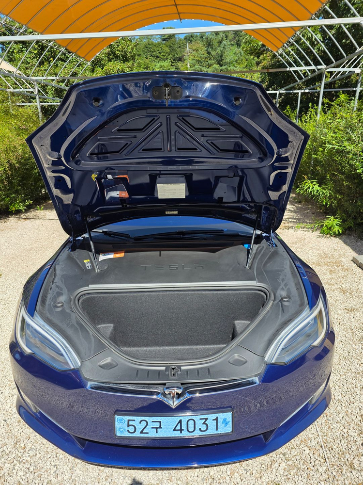 테슬라 모델s 90d 이미지