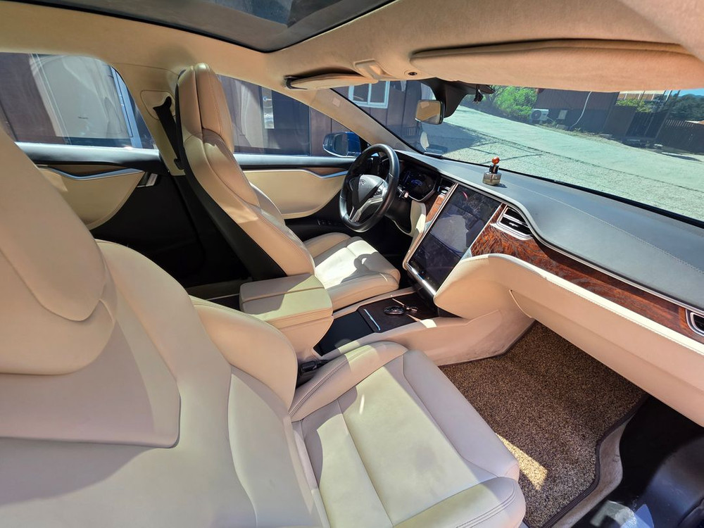 테슬라 모델s 90d 이미지