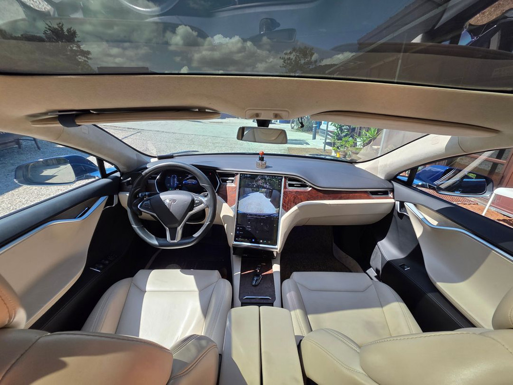 테슬라 모델s 90d 이미지