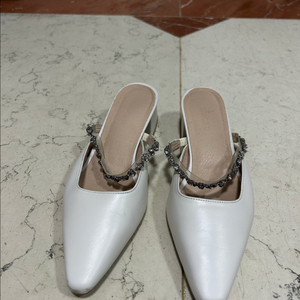 그레이스유 크리스탈 장식 뮬 36.5 사이즈