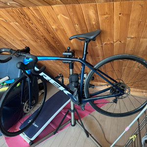 트렉 에몬다 sl5 카본 로드 자전거 이미지