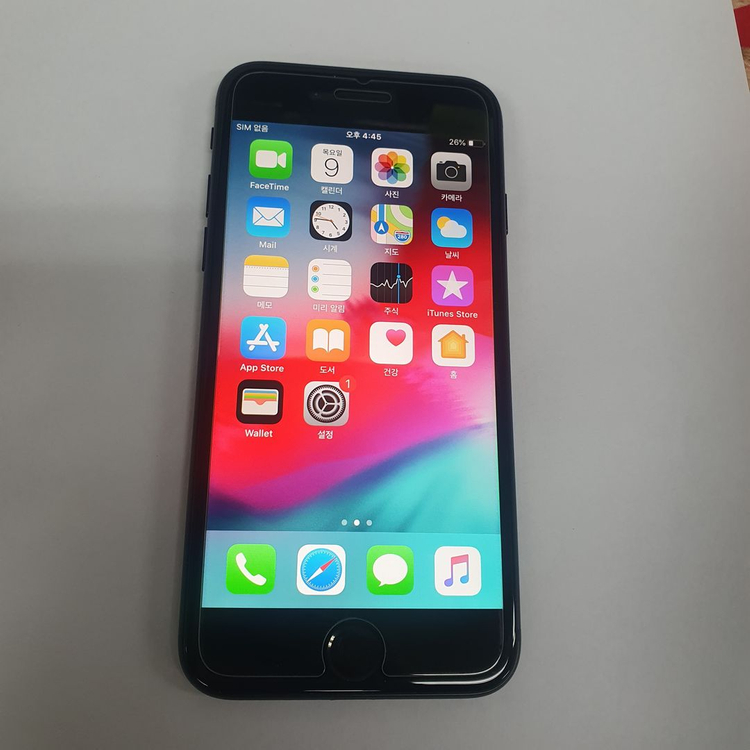 아이폰7 32GB 블랙 A+급 중고폰 배터리100% 카메라무음 레트로감성 인스타 사진폰 201979--1