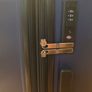 (서울 영등포 직거래) 샘소나이트 캐리어 24인치 팝니다