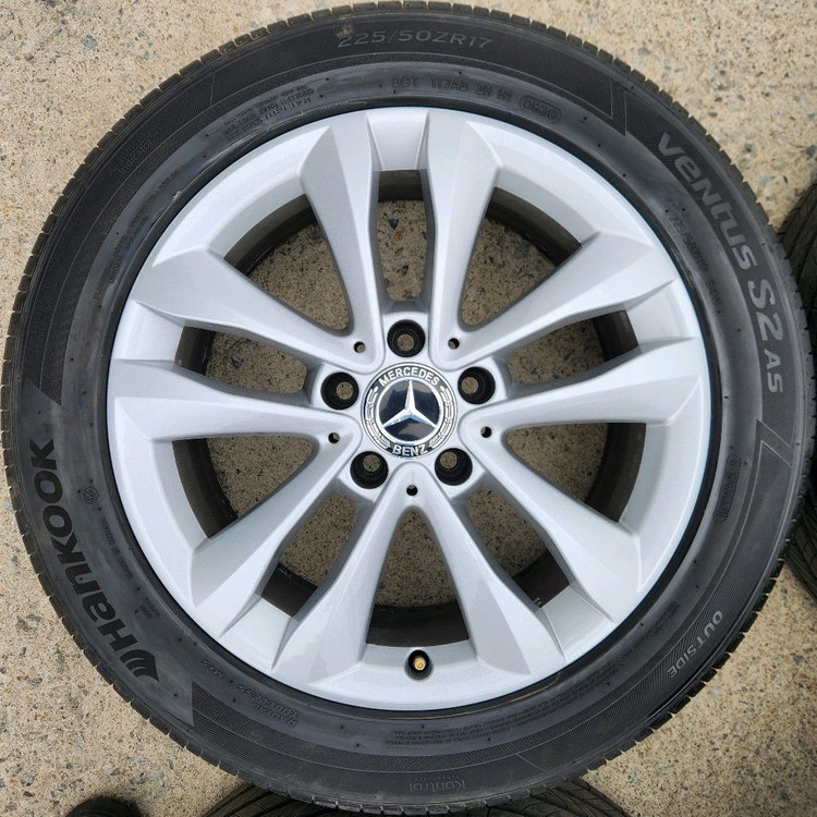 벤츠 W205 C클래스 17인치 정품 휠 타이어 세트 판매 이미지