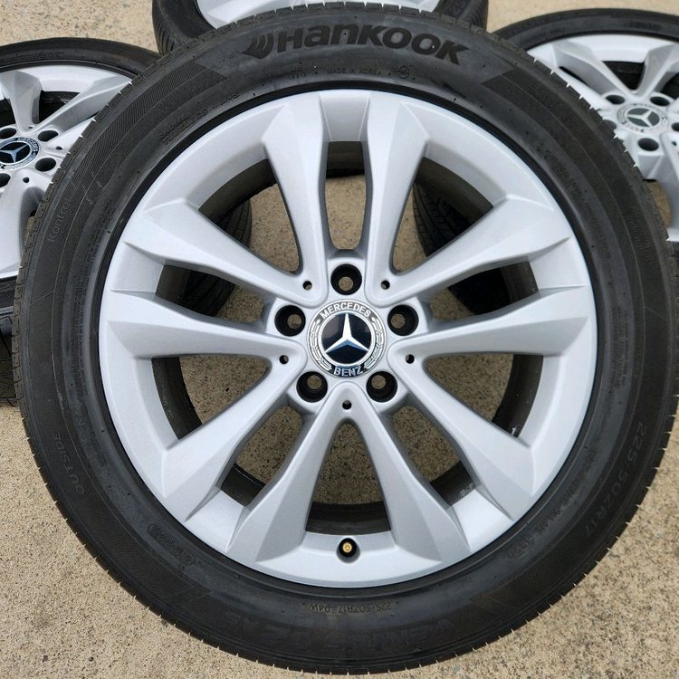 벤츠 W205 C클래스 17인치 정품 휠 타이어 세트 판매 이미지