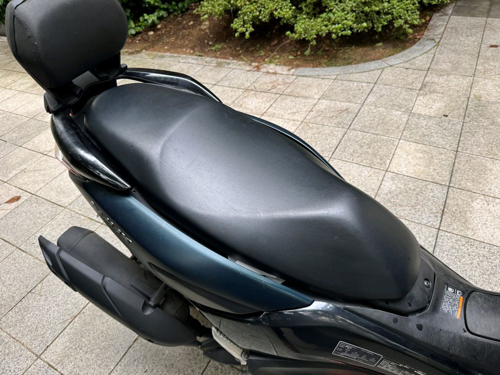 야마하 nmax155 23년 abs 다크페트롤컬러 팝니다 이미지