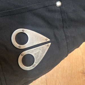 무스너클 스틸링 화이트퍼 블랙패딩M 저렴히 날림