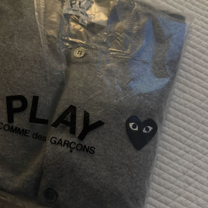 플레이 꼼데가르송 블랙 하트 니트 가디건 그레이 xs