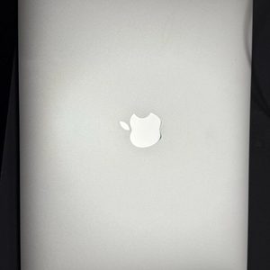 맥북 m2 13인치 8gb 256gb 22년모델