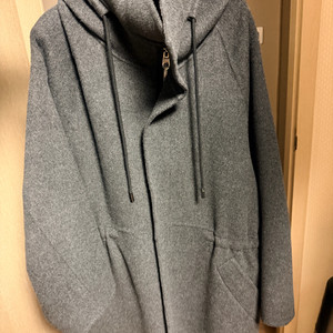 코스모폴리탄줄라이 슈프림코트55만착불(새상품컨디션)lcvy