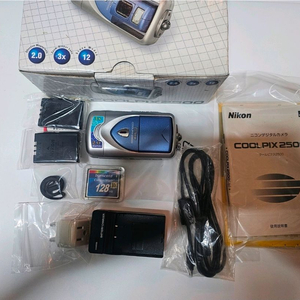 [박스0] 니콘 쿨픽스 2500 (올드디카)황조지 카메라 Nikon COOLPIX 2500 나혼산 키 카메라