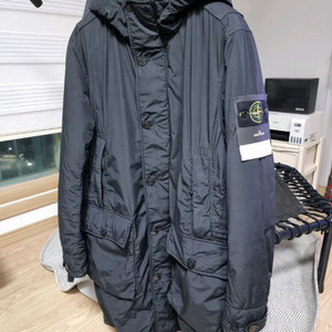 스톤아일랜드 나슬란 와트로 패딩 새제품급