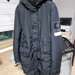 스톤아일랜드 나슬란 와트로 패딩 새제품급